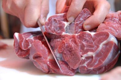 فقط 10 درصد گوشت قرمز وارد کشور می‌شود/ وضعیت آرام برای گوشت قرمز
