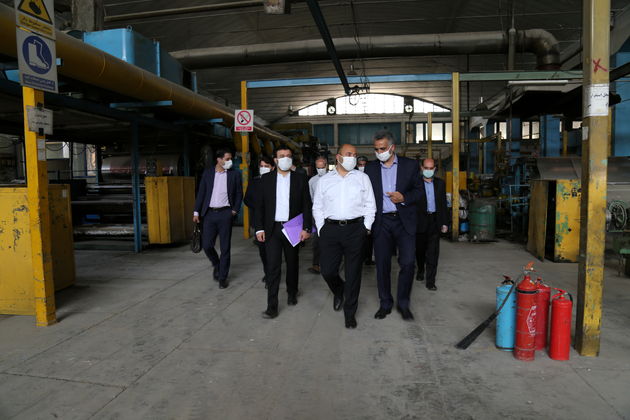 مدیرعامل و اعضای هیات مدیره هلدینگ صباانرژی از کارخانجات تولیدی تهران بازدید کرد