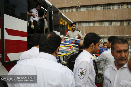 مصدومان حادثه واژگونی اتوبوس حامل زائران ایرانی