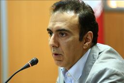 صدور اجازه کار مزدک میرزایی در انگلیس