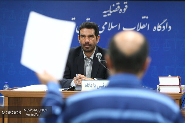 من ۹ ماه در بازداشت غیرقانونی بودم /  رضایی، سمیعی را فریب داده است