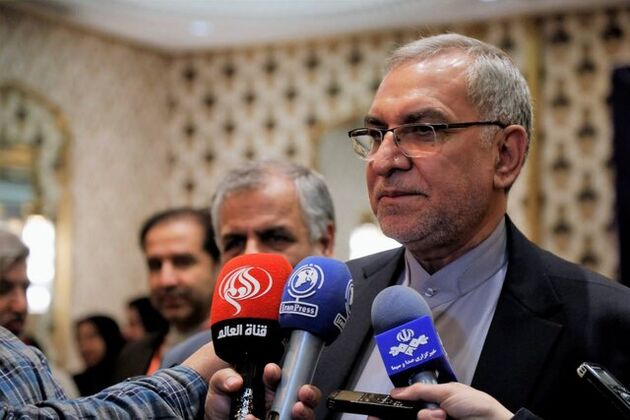 در برخورد با تخلفات اداری باید جدی و قاطع بود