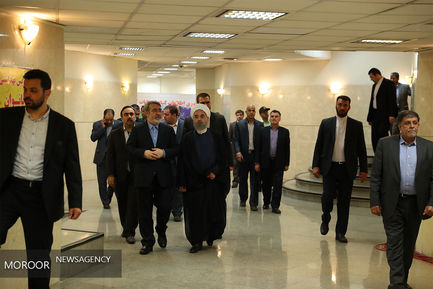 بازدید حسن روحانی از ستاد انتخابات کشور