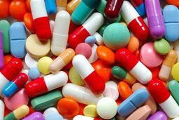 حمایت دولت از یارانه ارزی دارو ادامه خواهد یافت