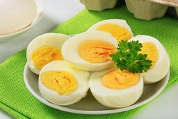  چه نکاتی را باید هنگام مصرف تخم مرغ رعایت کنیم؟