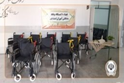 دانش‌آموزان کم‌توان زاهدانی با ویلچرهای اهدایی بانک سپه به مدرسه رفتند