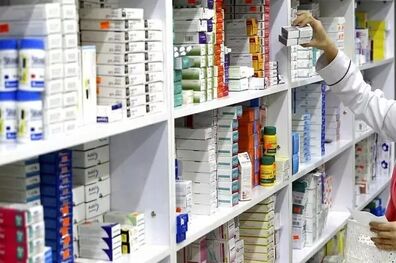 بیمه سلامت باید نسبت به بیمه کردن بیماران صعب العلاج اقدام کند