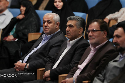 ضیافت افطار خانواده های معظم شهدا و ایثارگران با رییس جمهور