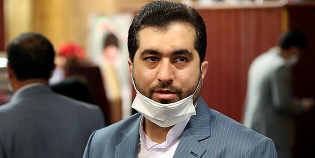 هیچکس حق ندارد از بیت المال جهت تبلیغ برای شخص خود استفاده کند