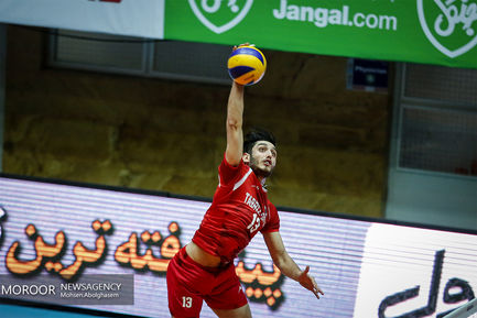 دیدار تیم های والیبال بانک سرمایه و شهرداری تبریز