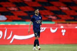 هافبک استقلال در رادار یحیی گل‌محمدی