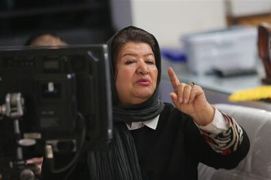 «زیر سقف دودیِ» پوران درخشنده به دانشگاه آزاد واحد علوم و تحقیقات رسید