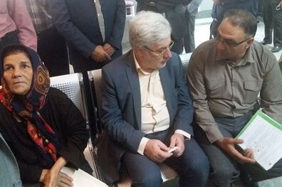 نوربخش از شعبه ٥ تأمین اجتماعی شیراز در دومین روز از هفته تأمین اجتماعی بازدید کرد