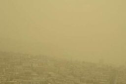 ریزگردها هوای ایلام را برای دومین روز متوالی در وضعیت هشدار قرار داد