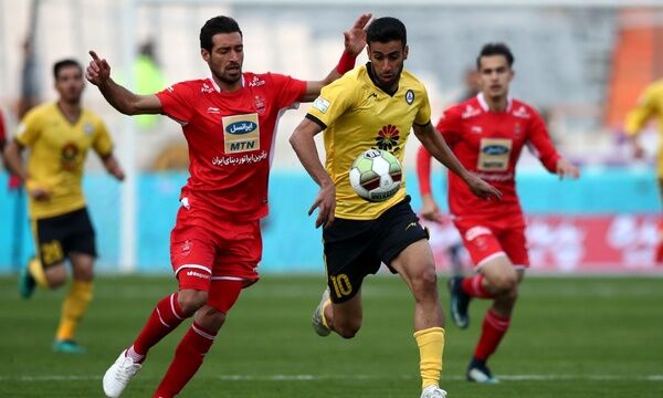 شجاع خلیل زاده با پرسپولیس تمدید کرد