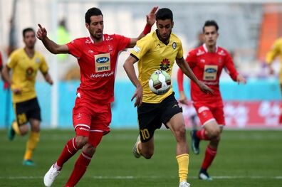 شجاع خلیل زاده با پرسپولیس تمدید کرد