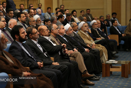 ضیافت افطار خادمان قرآن کریم با رییس جمهور