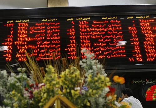 شاخص کل بورس تهران ۱۱۶ واحد درجا زد/ ادامه انتظار در بازار سهام کم حجم و کسالت‌آور