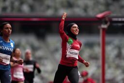 فرزانه فصیحی در دو میدانی داخل سالن قهرمانی آسیا قهرمان شد