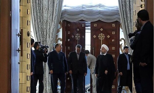 همایش "قانون اساسی و حقوق ملت" آغاز شد