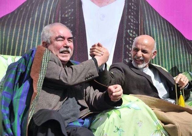 اشرف  غنی و ژنرال دوستم آشتی کردند