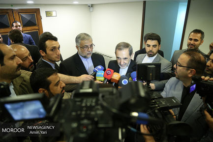 مراسم رونمایی از کتاب مصور خلیج فارس با حضور علی اکبر ولایتی