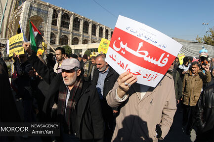 نماز جمعه و راهپیمایی نمازگزاران تهرانی