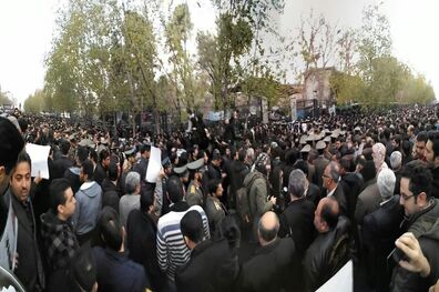 عارف وارد دانشگاه تهران شد