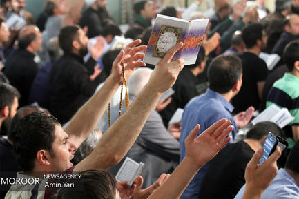 شب بیست و سوم ماه مبارک رمضان در امامزاده صالح (ع) تجریش