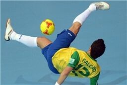 حضور کارمند عالی‌رتبه AFC در تبریز برای بازدید از امکانات سالن‌ فوتسال