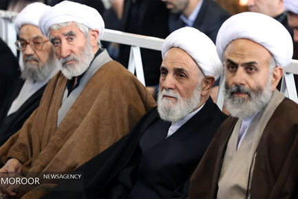 اقامه نماز بر پیکر آیت الله هاشمی رفسنجانی توسط مقام معظم رهبری