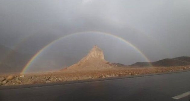 عکس/ رنگین کمان عقاب کوه یزد