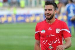 سروش رفیعی دو فصل با فولاد قرارداد دارد