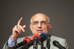 افتتاح‌های نمایشی و انتخاباتی دولت بدترین توهین به مردم است