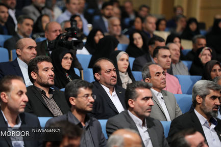 ضیافت افطار خانواده های معظم شهدا و ایثارگران با رییس جمهور