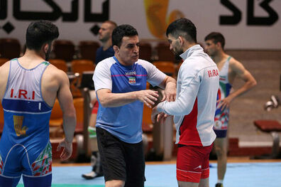 محمد بنا ۴۰ فرنگی کار را به خط کرد 