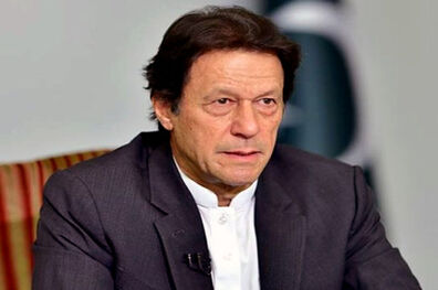 کناره گیری «عمران خان» از ریاست حزبش 