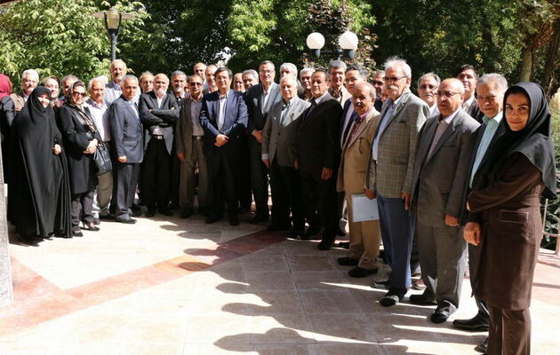 تکریم بازنشستگان باید از دغدغه های ما باشد