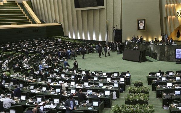 ناظران مجلس در شورای اقتصاد انتخاب شدند