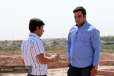 تجهیز کتابخانه مدرسه زینبیه با همراهی احسان حدادی