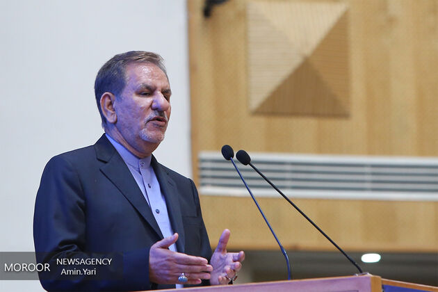 تاکید جهانگیری بر بسیج امکانات برای کمک به زلزله زدگان