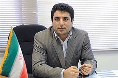 کسی که عکس گرفته، خائن است