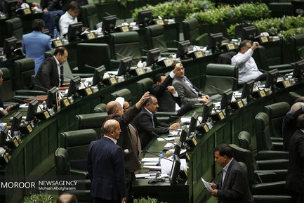 جلسه رای اعتماد به وزرای پیشنهادی علوم و نیرو با حضور رییس جمهوری