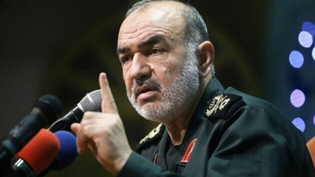 خدمت ‌رسانی به مردم و رفع مشکل آب در خوزستان با شتاب بیشتری ادامه خواهد یافت