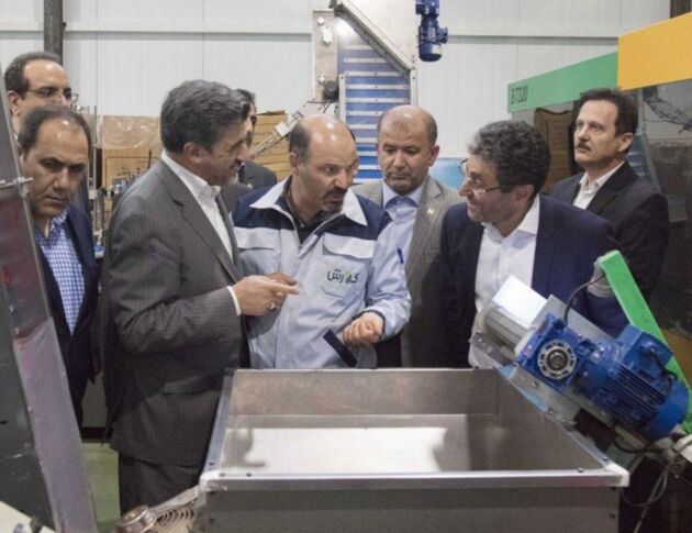 مدیرعامل بانک صادرات ایران از گروه صنعتی گلرنگ بازدید کرد