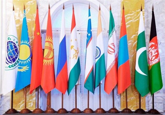 ورود رئیس جمهور به محل اجلاس سران شانگهای