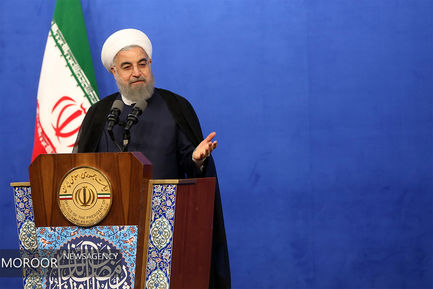 ضیافت افطار خادمان قرآن کریم با رییس جمهور