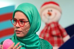 ایرج طهماسب با کدام عروسک‌ها می‌آید؟