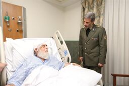 عیادت امیر حاتمی از حجت‌الاسلام شهیدی محلاتی