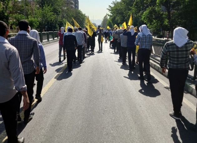 پیاده‌ روی دانشجویان سراسر کشور از دانشگاه تهران تا حرم امام خمینی(ره) 
